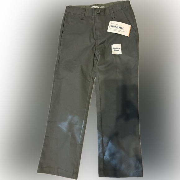Old Navy Chinos- Army Green- Flat front; Size 6 NEVER WORE- New with some tags - Picture 1 of 4
